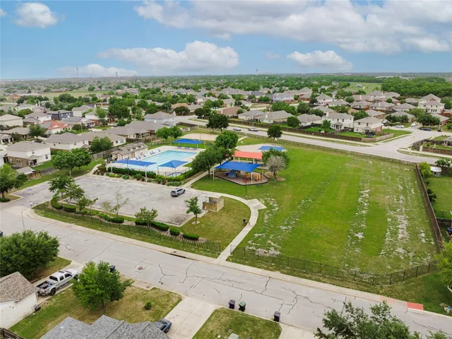 $320,000 | 225 Foxglove Drive, Hutto, TX 78634