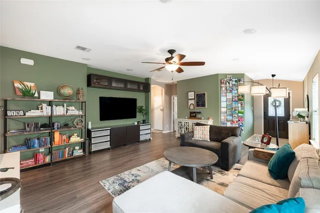 $320,000 | 225 Foxglove Drive, Hutto, TX 78634