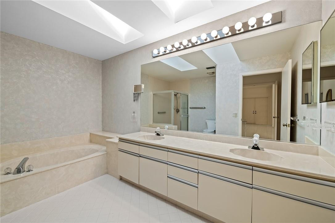 21362 Bridgeview Drive Boca Raton, FL 33428 - Photo 11 of 31 Photo 11