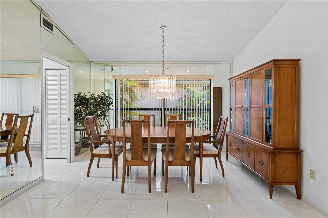 21362 Bridgeview Drive Boca Raton, FL 33428 - Photo 6 of 31 Photo 6