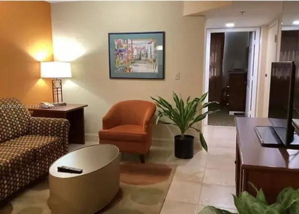 $1,700 | 16690 Blatt Boulevard, Unit B, Weston, FL 33326