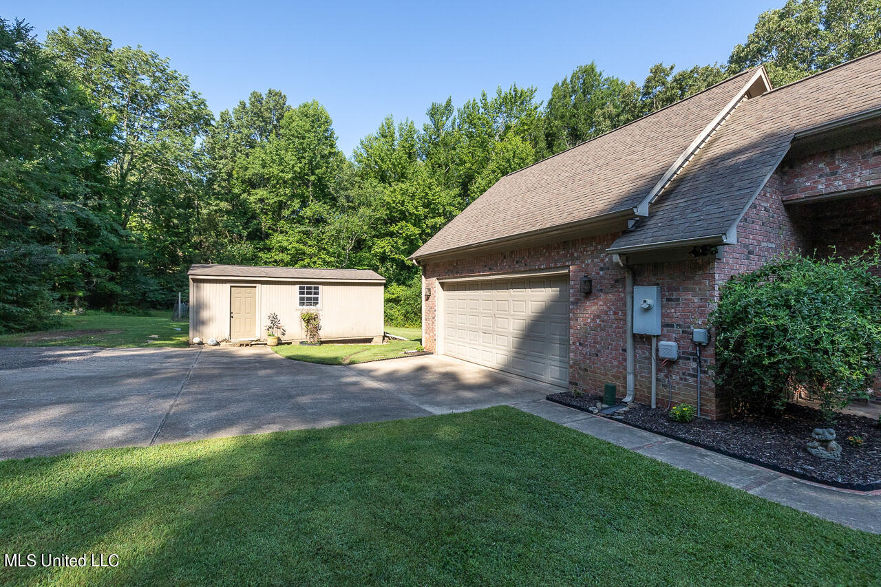 3981 Pleasant Hill Road Olive Branch, MS 38654 - Photo 6 of 45 PleasantHill-63-39