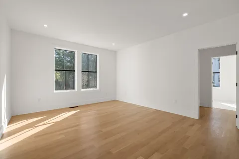 $2,999,000 | 365 Worcester Street, Wellesley, MA 02481