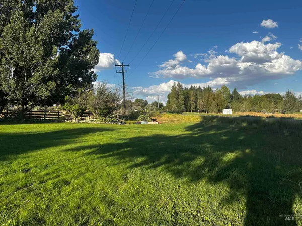 $220,000 | 410 West Nez Perce Avenue, Richfield, ID 83349