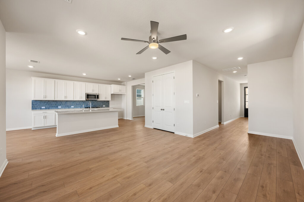 245 Ranier Way Dripping Springs, TX 78620 - Photo 9 of 40