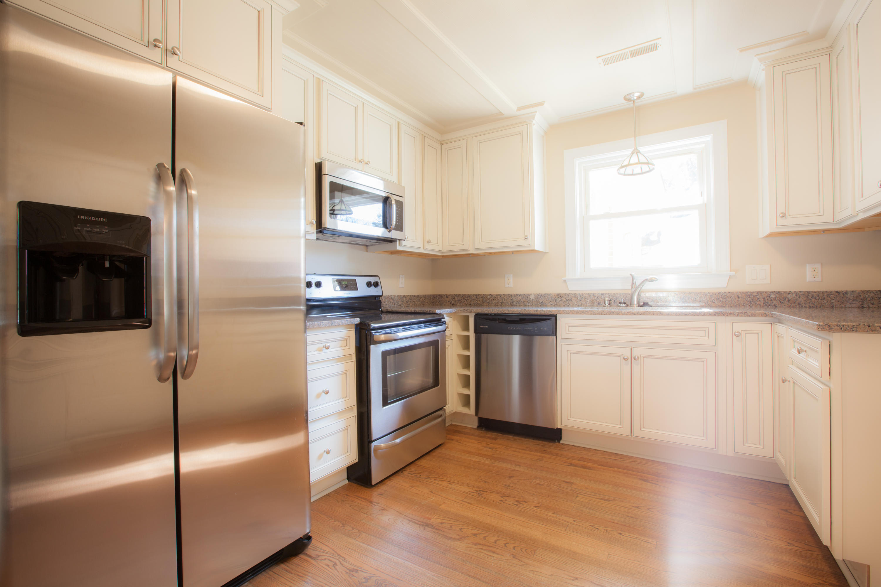 2306 Wofford Road Charleston, SC 29414 - Photo 6 of 17 Ki-Jana Carter (22 of 30).jpg