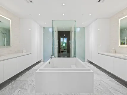 $3,195,000 | 701 North Fort Lauderdale Beach Boulevard, Unit 302, Fort Lauderdale, FL 33304