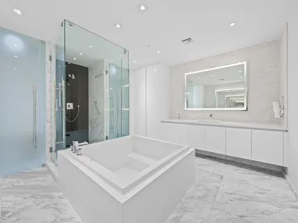 $3,195,000 | 701 North Fort Lauderdale Beach Boulevard, Unit 302, Fort Lauderdale, FL 33304