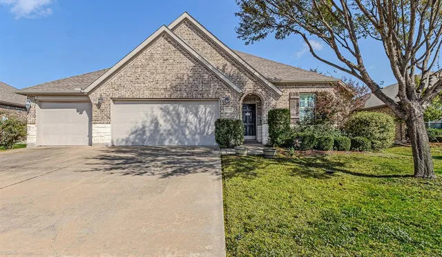 $320,000 | 108 Zion Lane, Forney, TX 75126