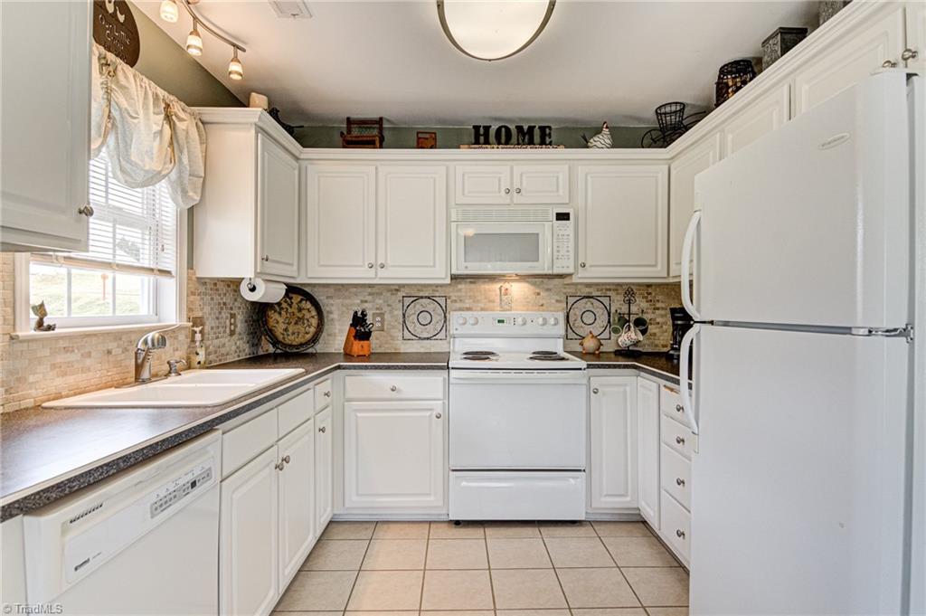 6041 Evans Mill Road High Point, NC 27265 - Photo 12 of 32 Gallery Image 12
