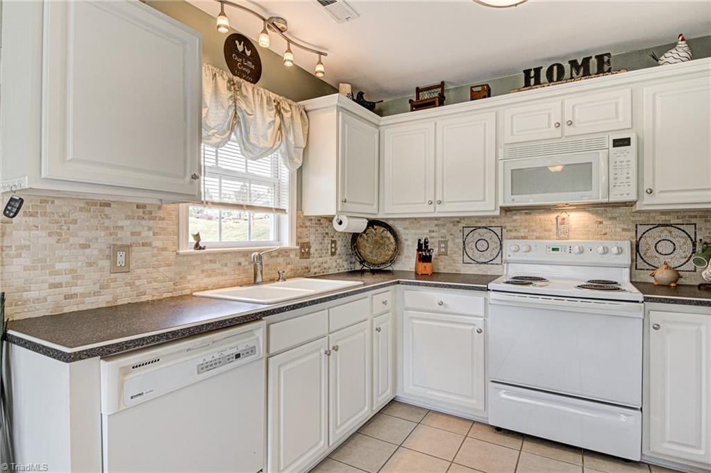 6041 Evans Mill Road High Point, NC 27265 - Photo 13 of 32 Gallery Image 13