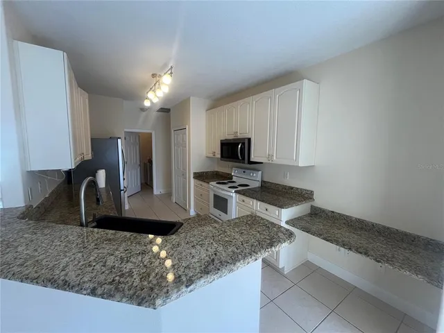 $335,000 | 10 Lewis Shire Place, Palm Coast, FL 32137