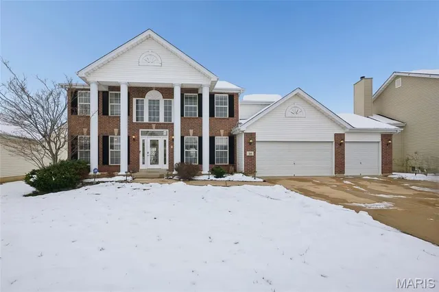 $549,000 | 14 Sea Pines Court, O'Fallon, MO 63376