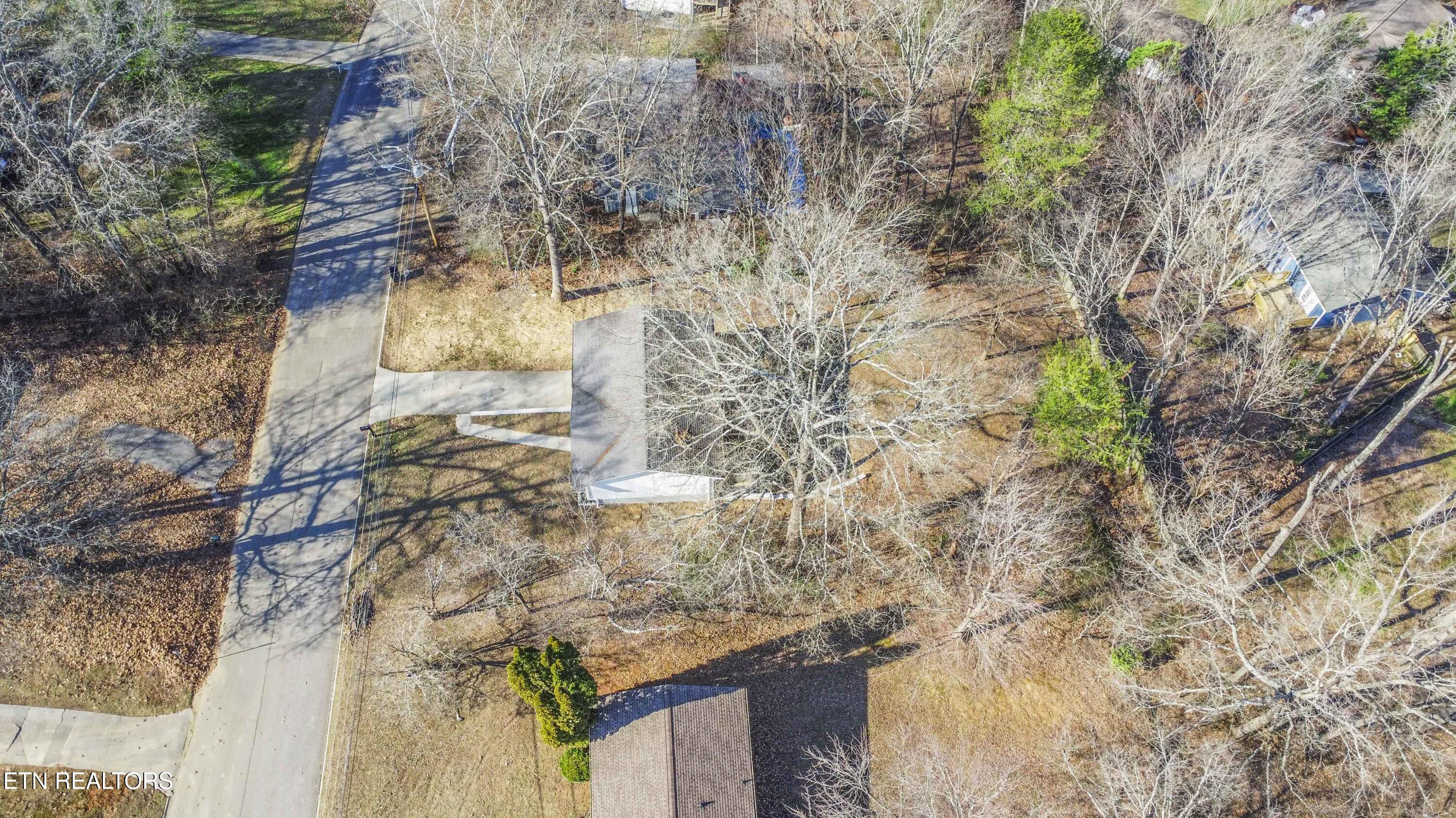 2324 Roundtree Road Knoxville, TN 37923 - Photo 10 of 39 drone 5_1