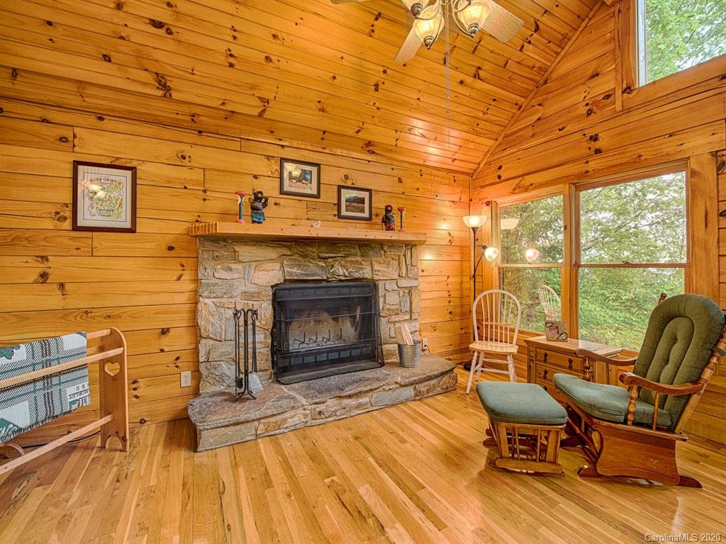 1118 Long Branch Road Maggie Valley, NC 28751 - Photo 7 of 25 Gallery Image 7