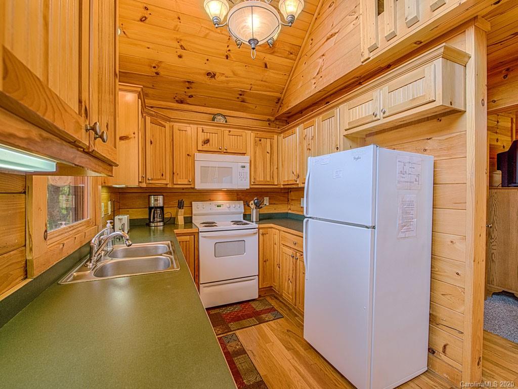 1118 Long Branch Road Maggie Valley, NC 28751 - Photo 10 of 25 Gallery Image 10