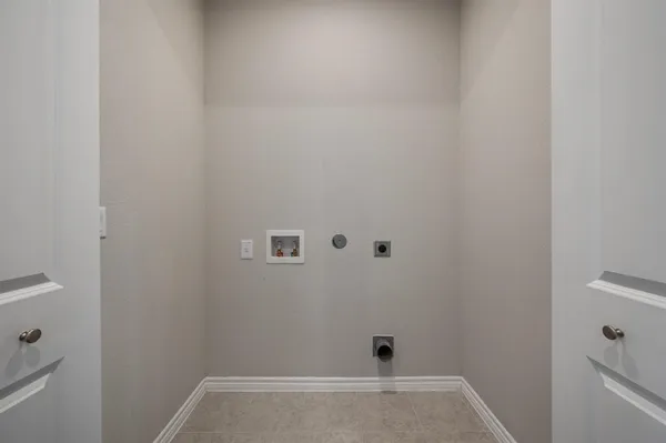 $1,995 | 305 Bolivar Way, Unit 101, San Marcos, TX 78666