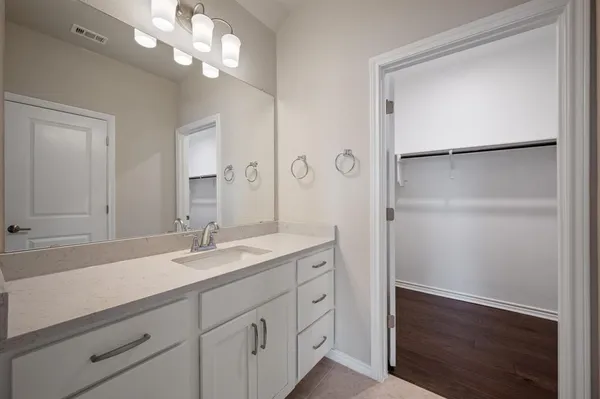 $1,995 | 305 Bolivar Way, Unit 101, San Marcos, TX 78666