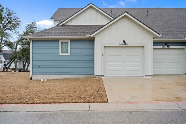 $1,995 | 305 Bolivar Way, Unit 101, San Marcos, TX 78666