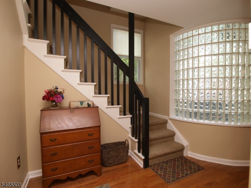 8 Raritan Pointe Lambertville, NJ 08530 - Photo 3 of 31