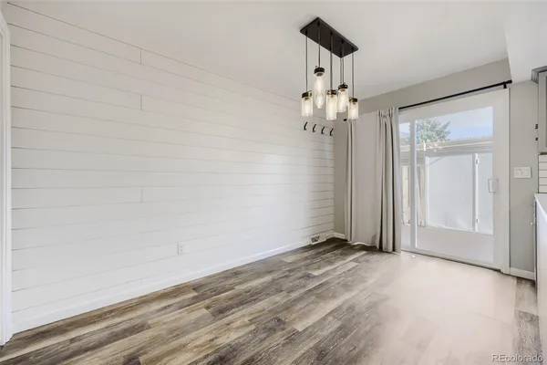 a view of a storage & utility room with washer and dryer
