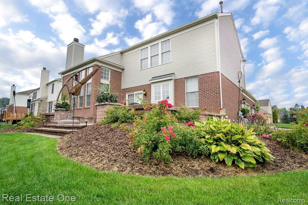 748 Windsong Drive Rochester, MI 48307 - Photo 38 of 43 748-Windsong-47.jpg