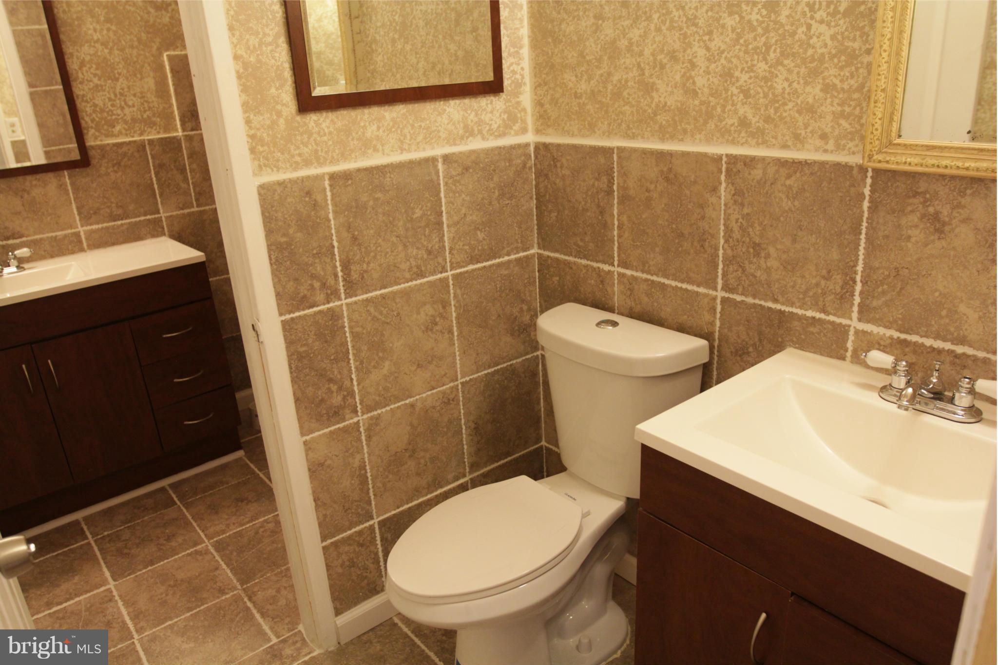 19581 Transhire Road Gaithersburg, MD 20886 - Photo 11 of 30 Bath