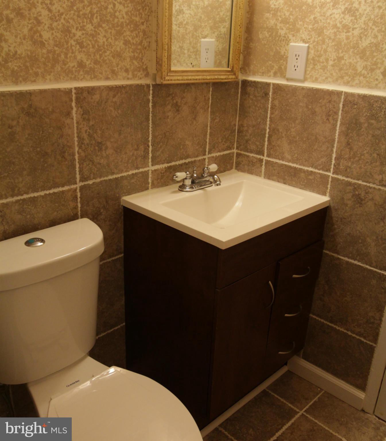 19581 Transhire Road Gaithersburg, MD 20886 - Photo 14 of 30 Bath