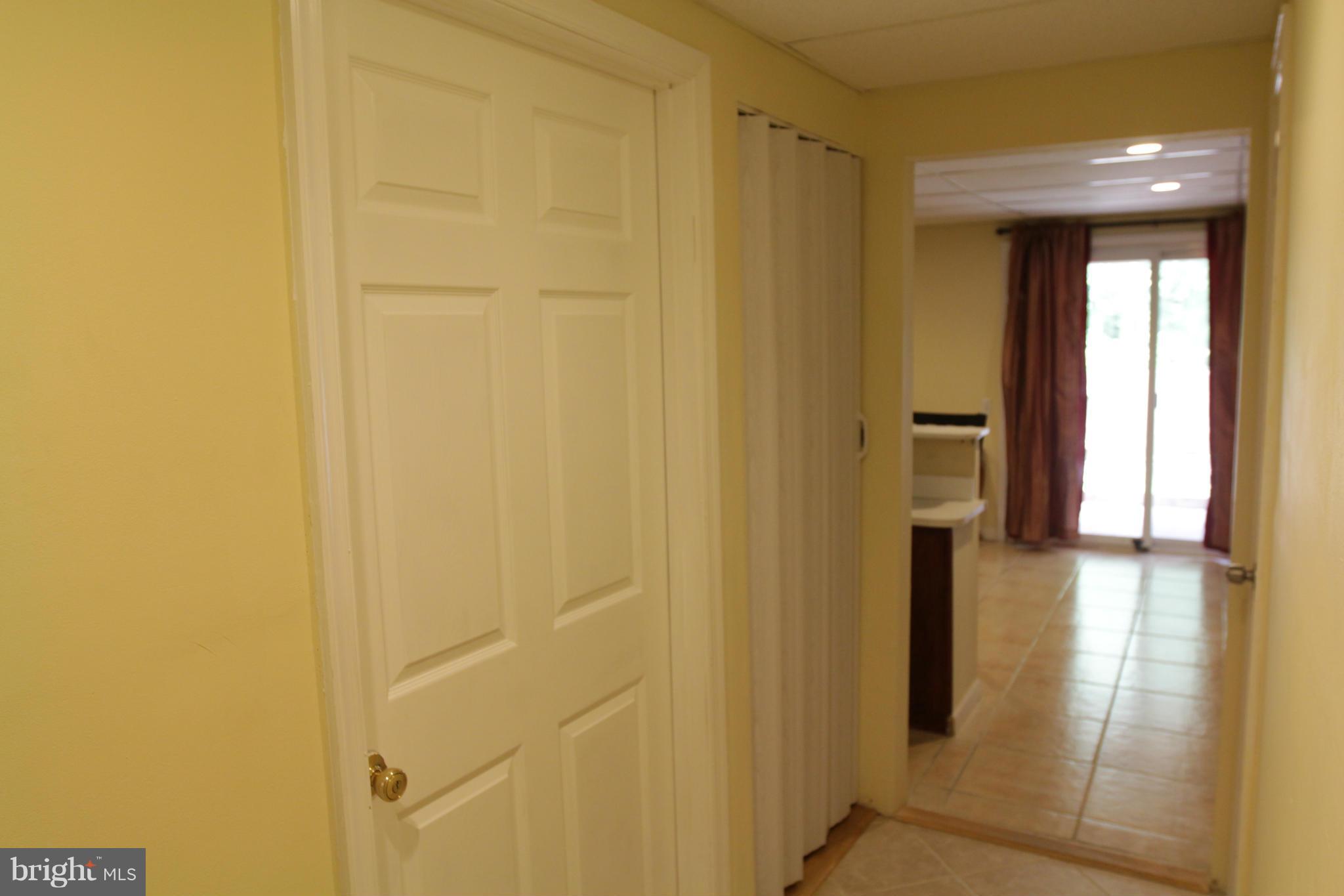 19581 Transhire Road Gaithersburg, MD 20886 - Photo 21 of 30 Basement