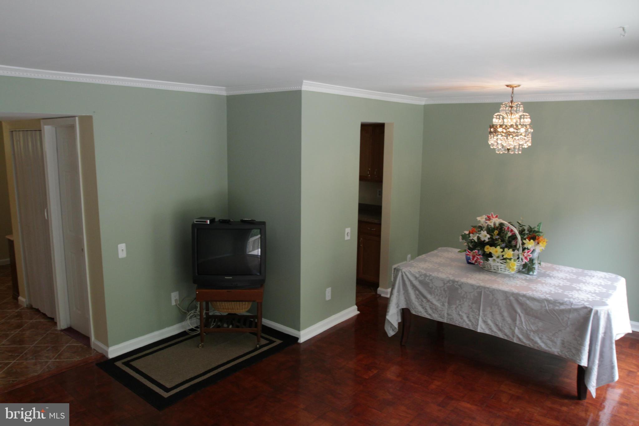 19581 Transhire Road Gaithersburg, MD 20886 - Photo 7 of 30 Interior (General)