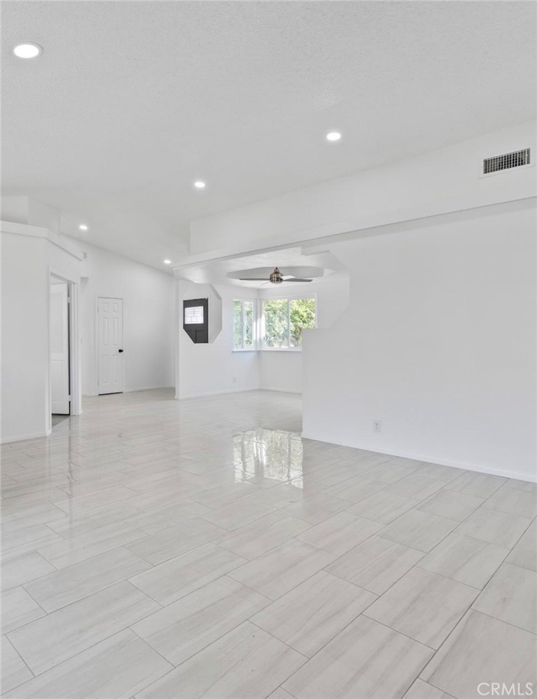 15352 Linden Street Hesperia, CA 92345 - Photo 6 of 39 a view of an empty room