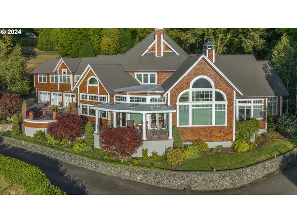 $3,250,000 | 66528 East Bay Road, North Bend, OR 97459
