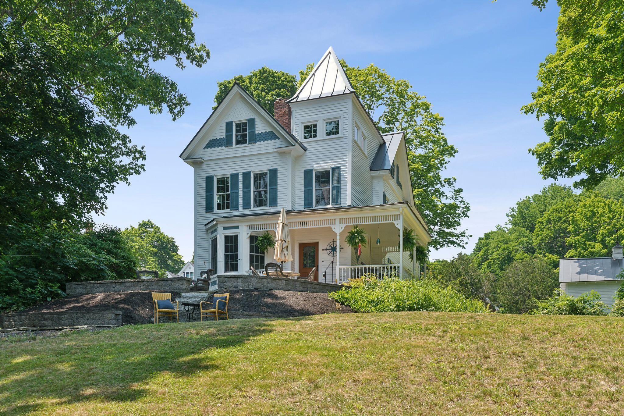 74 Middle Street Hallowell, ME 04347 - Photo 2 of 57 11_DSC08820