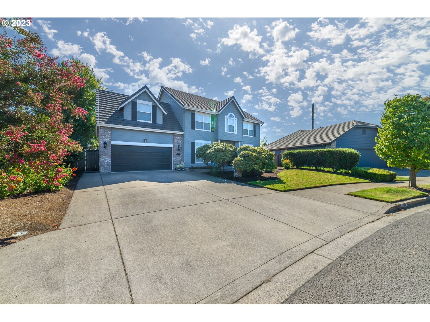 1724 River Pointe Loop Eugene, OR 97408 - Photo 3 of 43 Gallery Image 3
