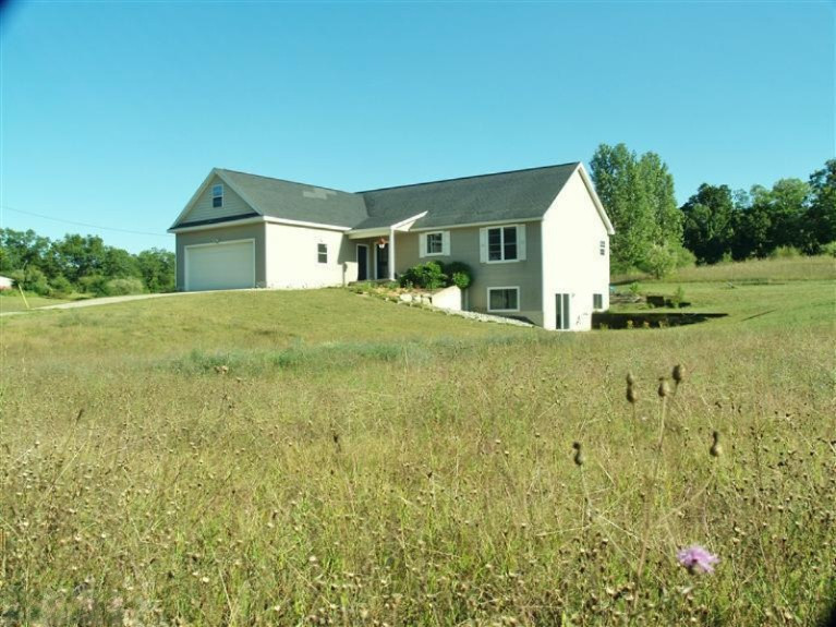 8075 MacArthur Road Saranac, MI 48881 - Photo 1 of 17 Primary Photo