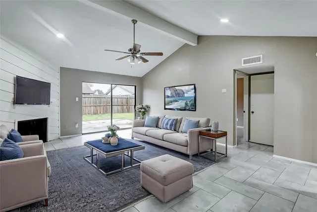 $1,775 | 22910 Summer Green Lane, Spring, TX 77373