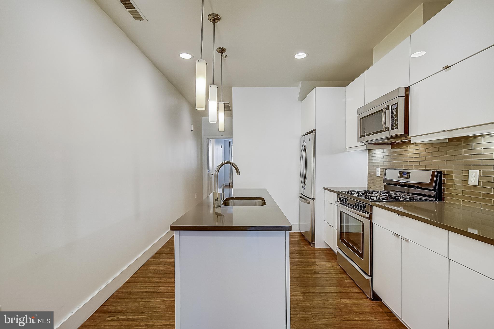 112 Market Street, Unit 2 Philadelphia, PA 19106 - Photo 12 of 28