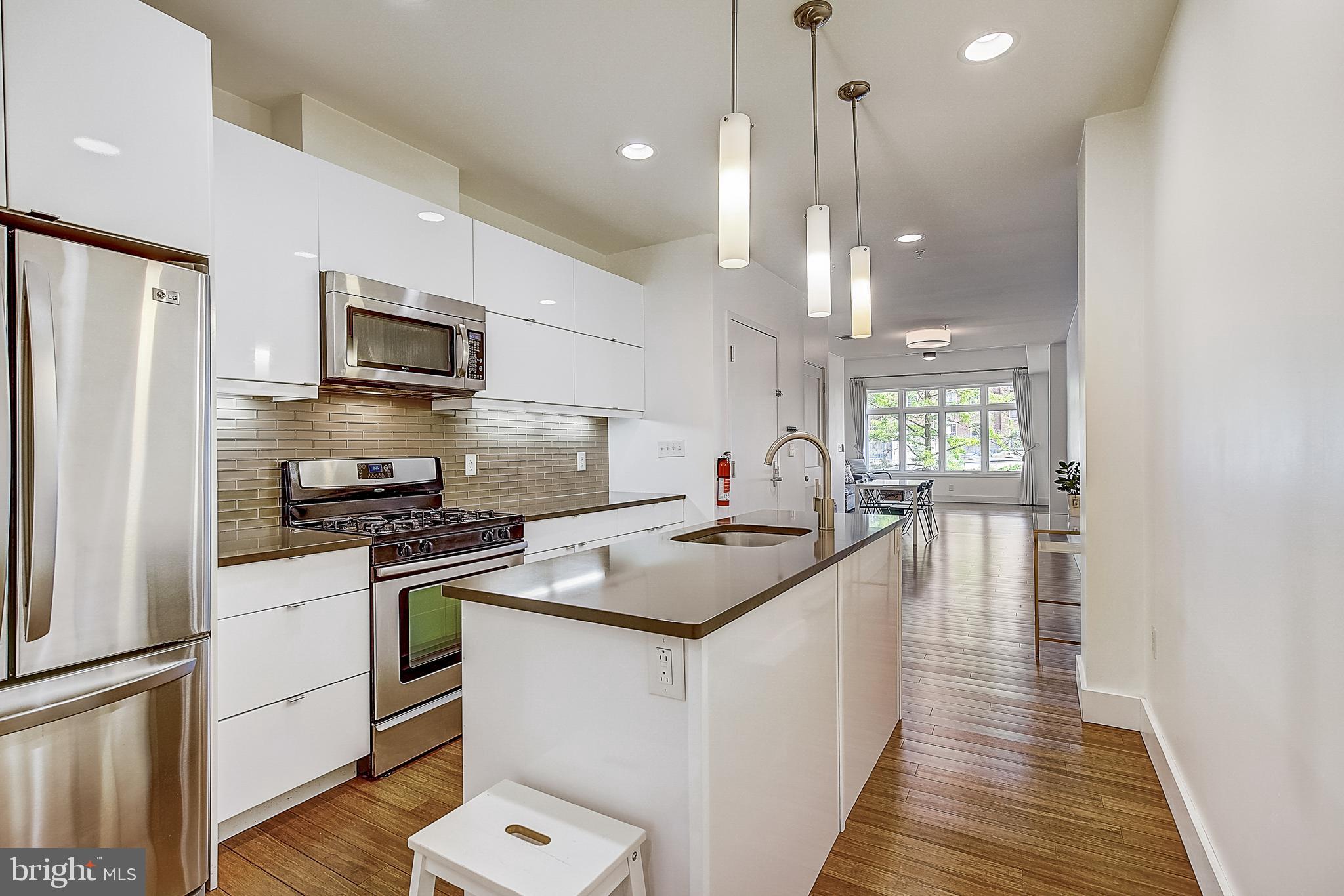 112 Market Street, Unit 2 Philadelphia, PA 19106 - Photo 14 of 28