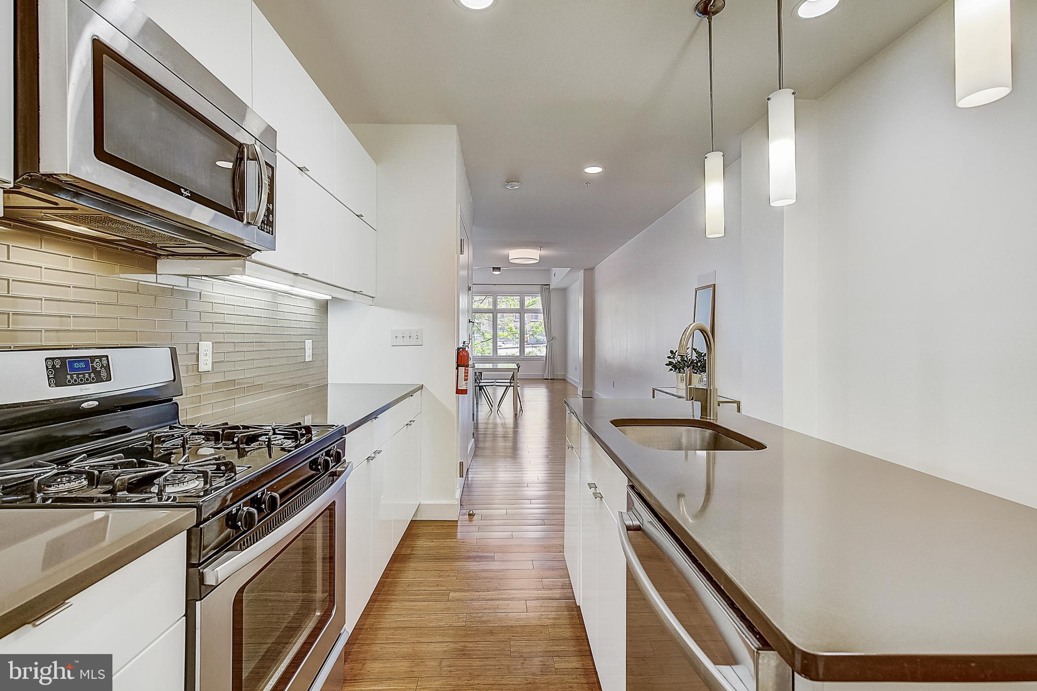 112 Market Street, Unit 2 Philadelphia, PA 19106 - Photo 15 of 28