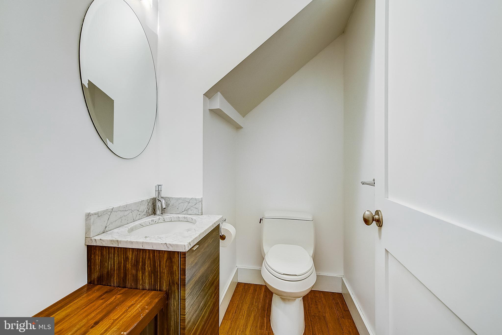 112 Market Street, Unit 2 Philadelphia, PA 19106 - Photo 16 of 28