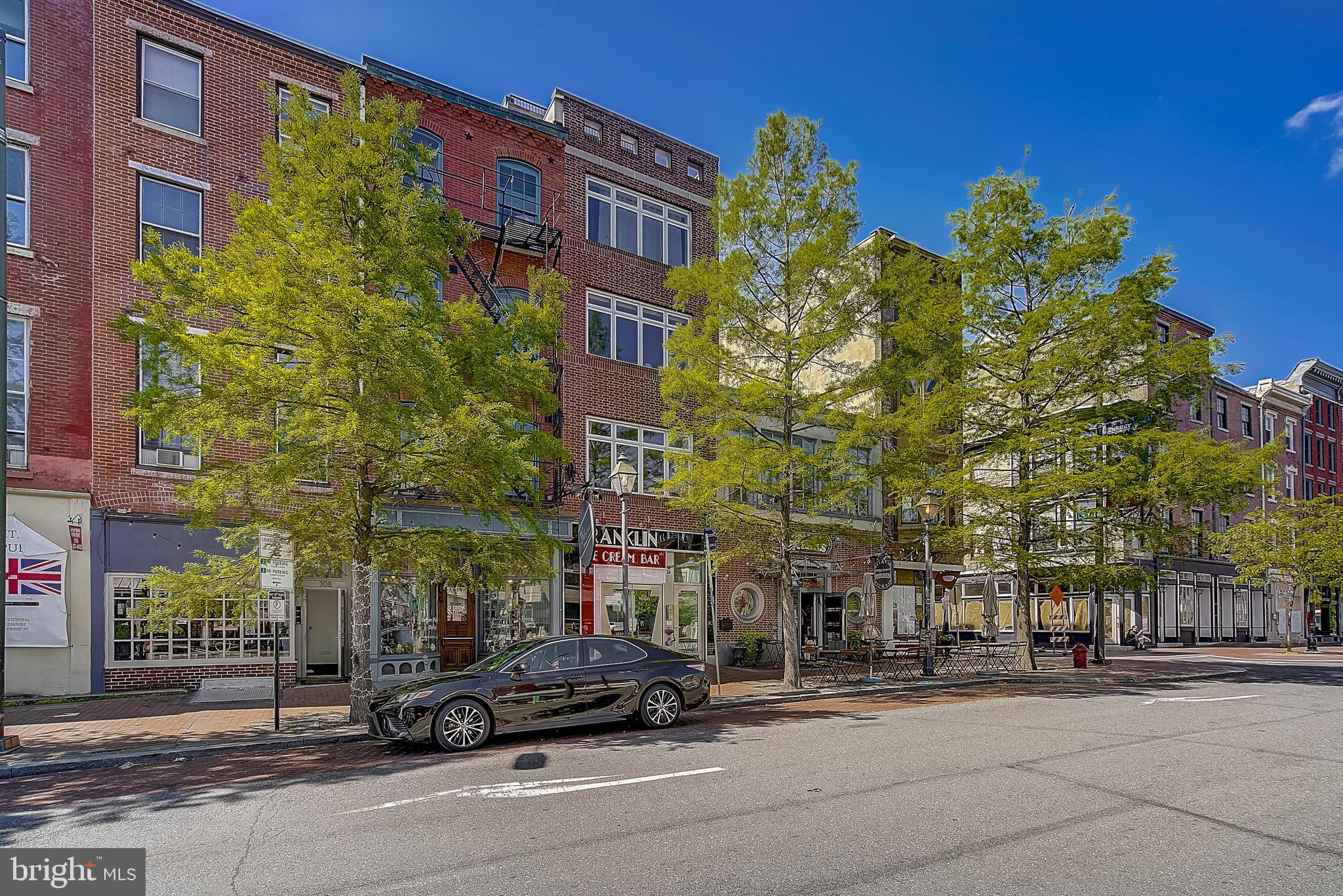112 Market Street, Unit 2 Philadelphia, PA 19106 - Photo 22 of 28