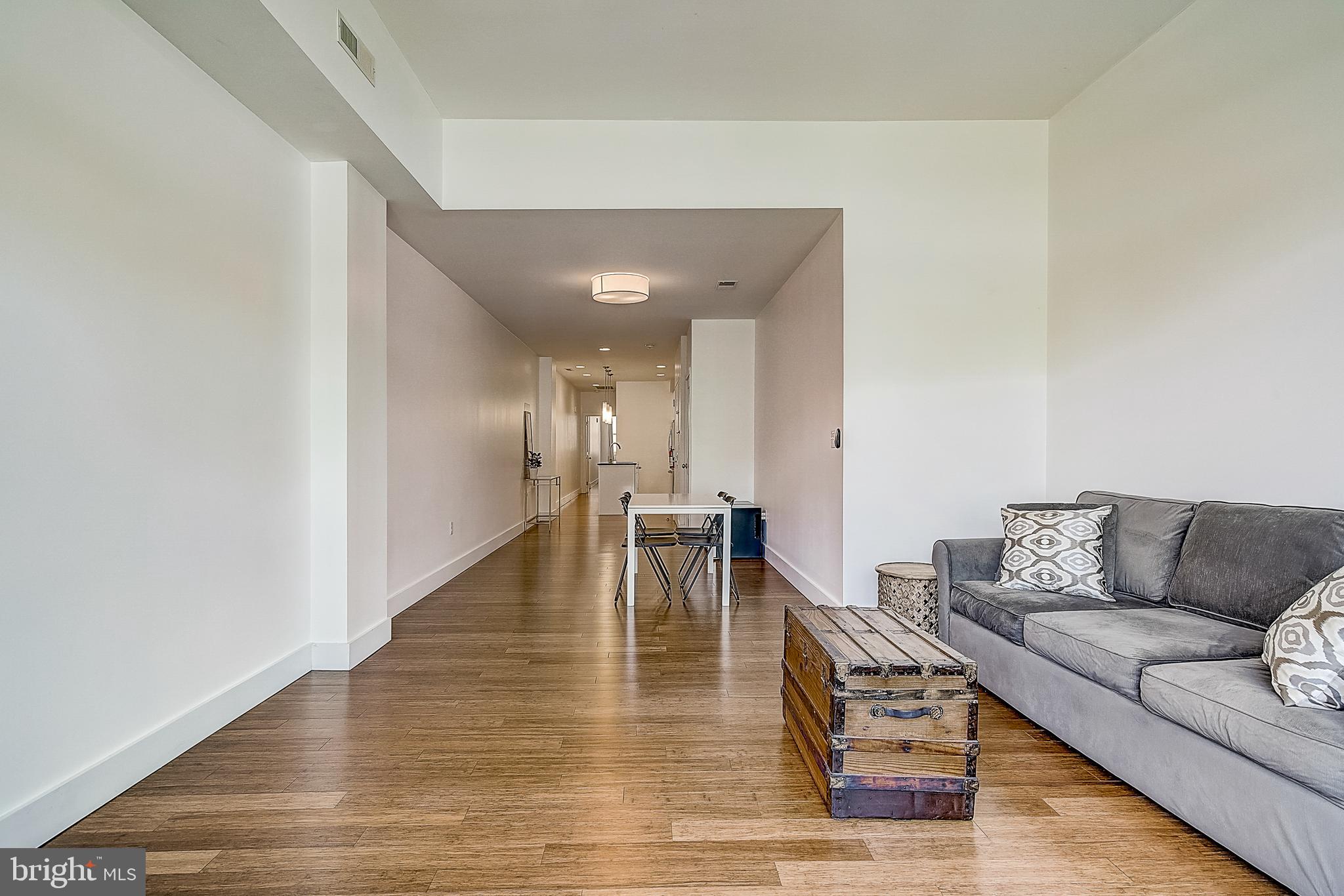 112 Market Street, Unit 2 Philadelphia, PA 19106 - Photo 5 of 28