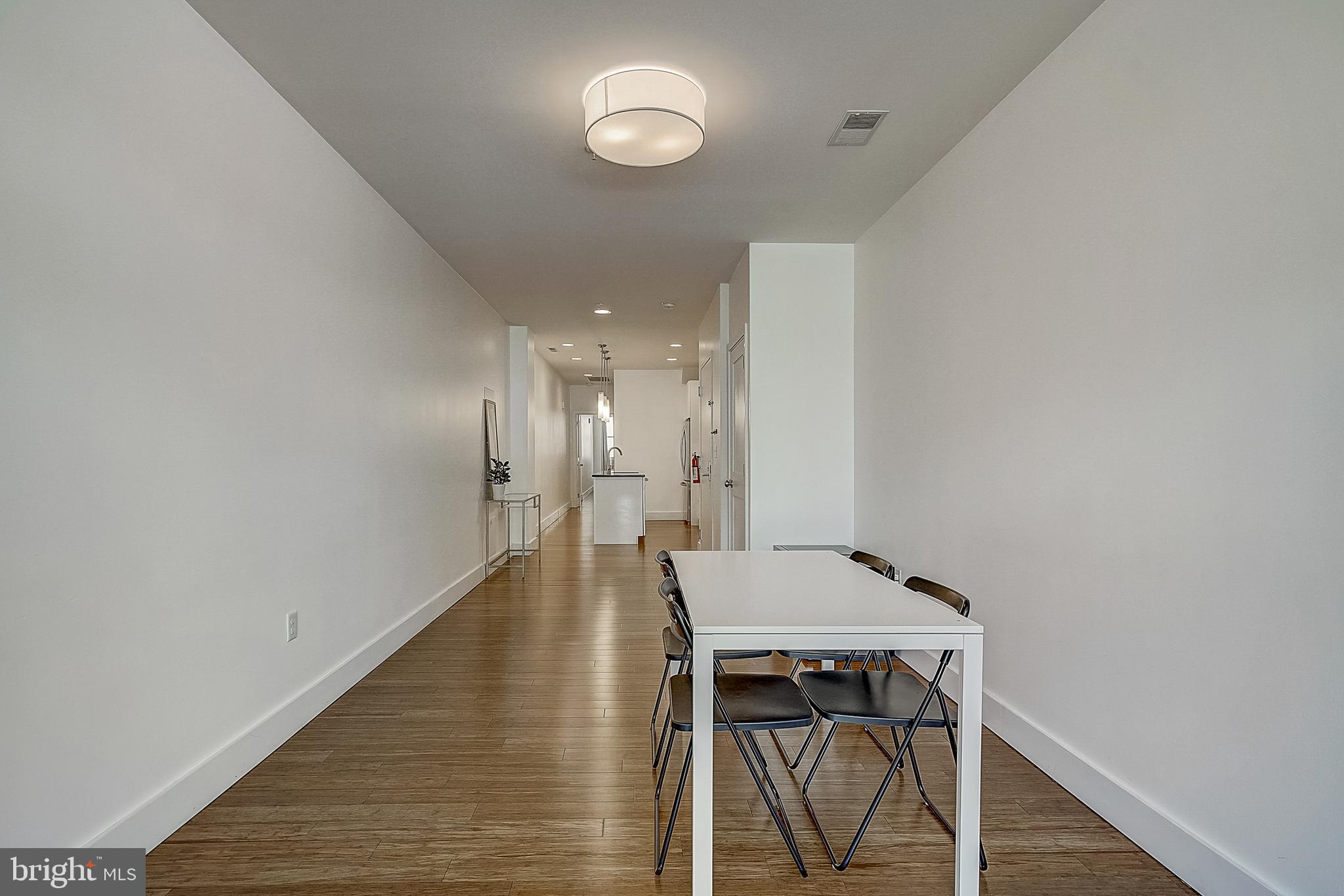112 Market Street, Unit 2 Philadelphia, PA 19106 - Photo 7 of 28