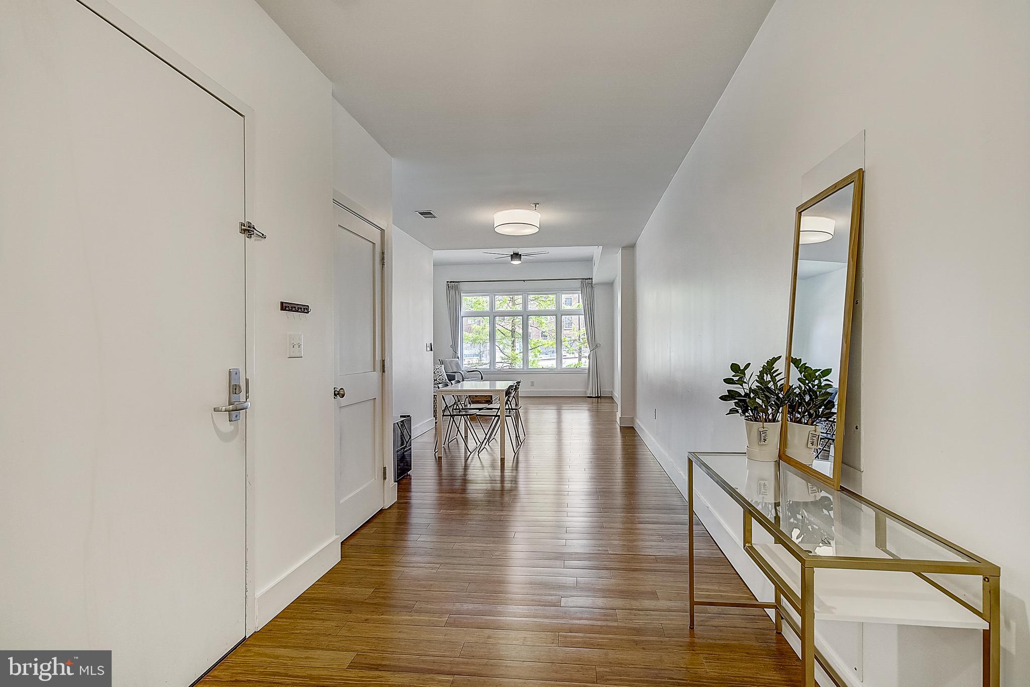 112 Market Street, Unit 2 Philadelphia, PA 19106 - Photo 10 of 28