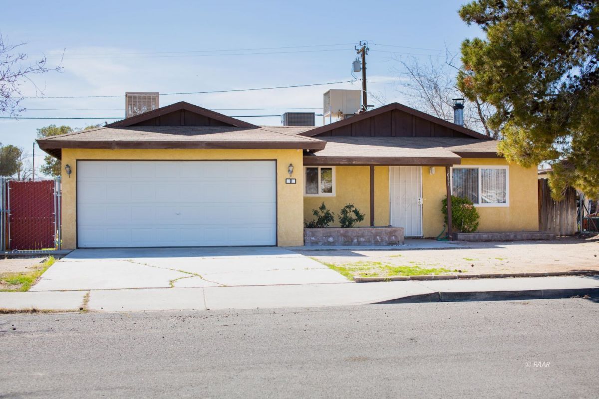 1037 West Langley Avenue Ridgecrest, CA 93555 - Photo 1 of 1 Gallery Image 1