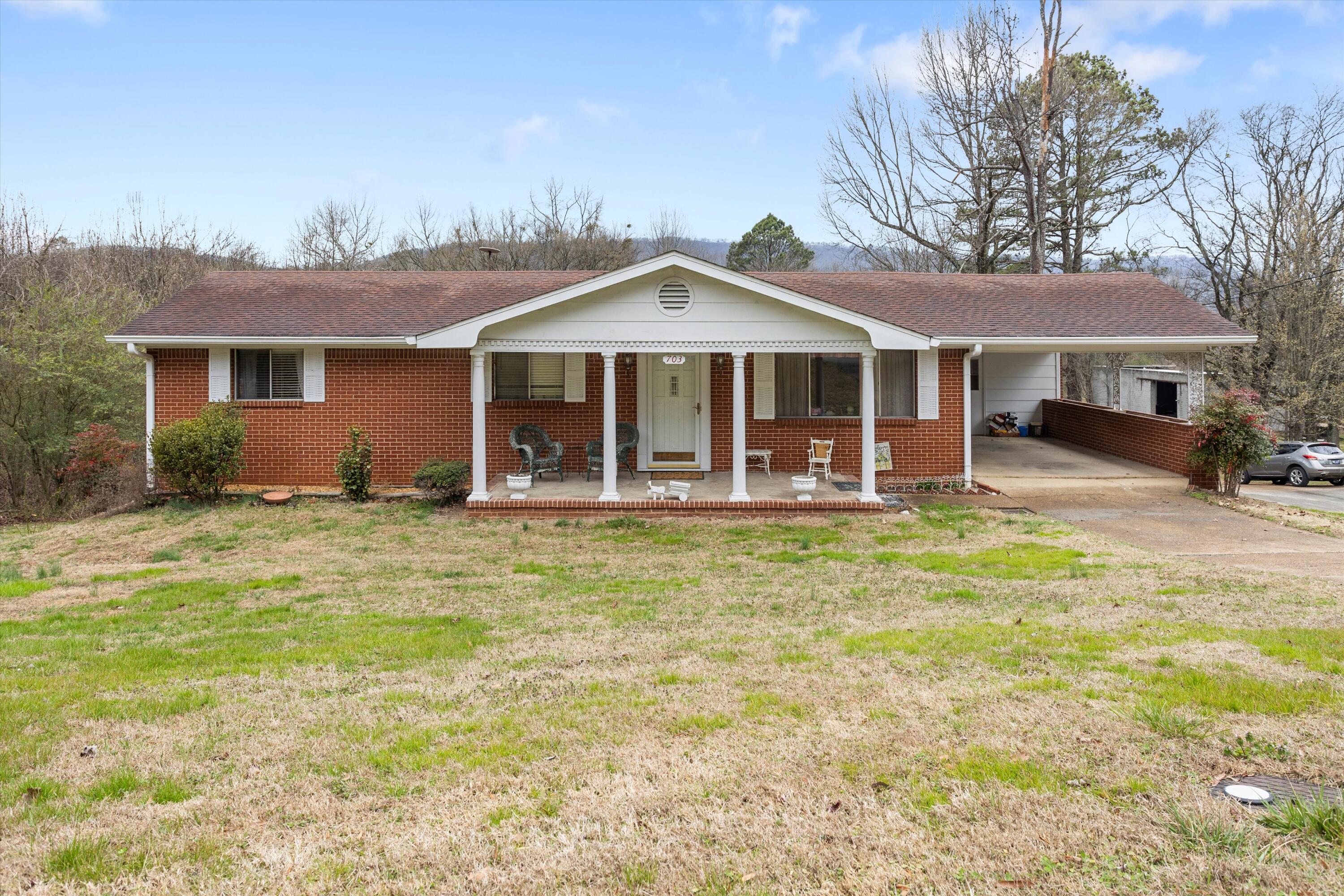 703 Moccasin Bend Road Chattanooga, TN 37405 - Photo 1 of 32 01-IMG_7984