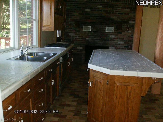 22755 Georgetown Road Homeworth, OH 44634 - Photo 7 of 20