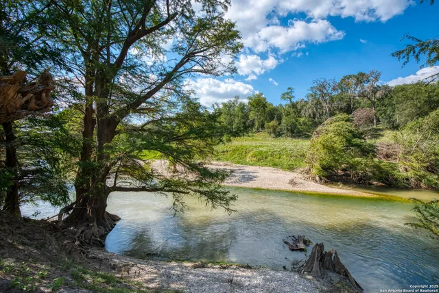 $4,000,000 | 179 Riverwood, Boerne, TX 78006