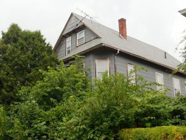 18 Doane Street Worcester, MA 01607 - Photo 2 of 9 Gallery Image 2