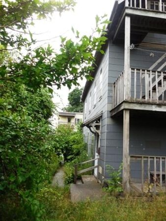18 Doane Street Worcester, MA 01607 - Photo 5 of 9 Gallery Image 5